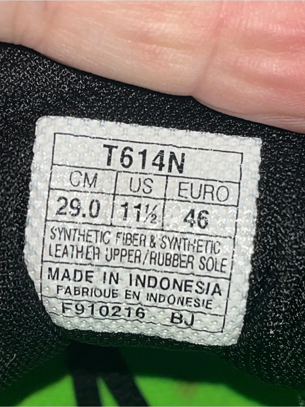 Asics brand top